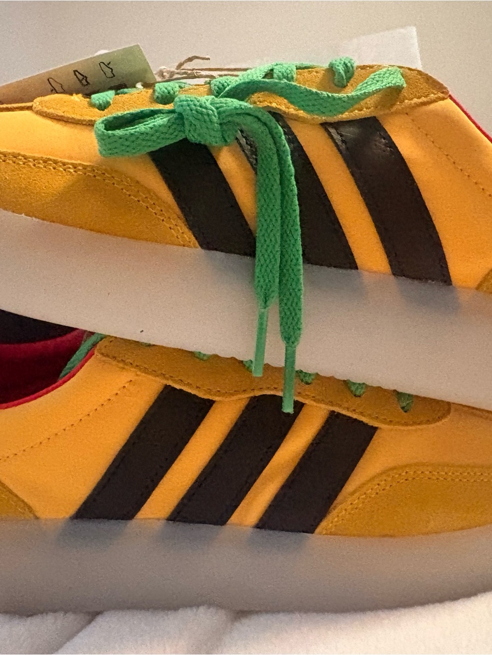 Adidas Originals x Bob Marley sneakers in Yellow and Black 6.5 youth 7.5 women